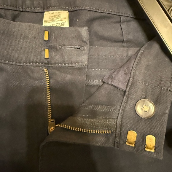 Old Navy pixie pants - Picture 4 of 5